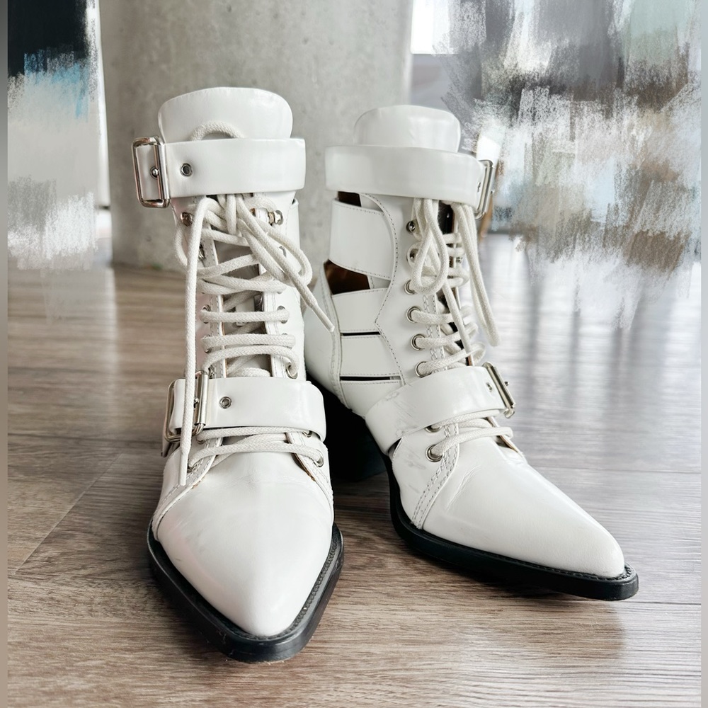 Chloe Rylee Leather Ankle Boots White